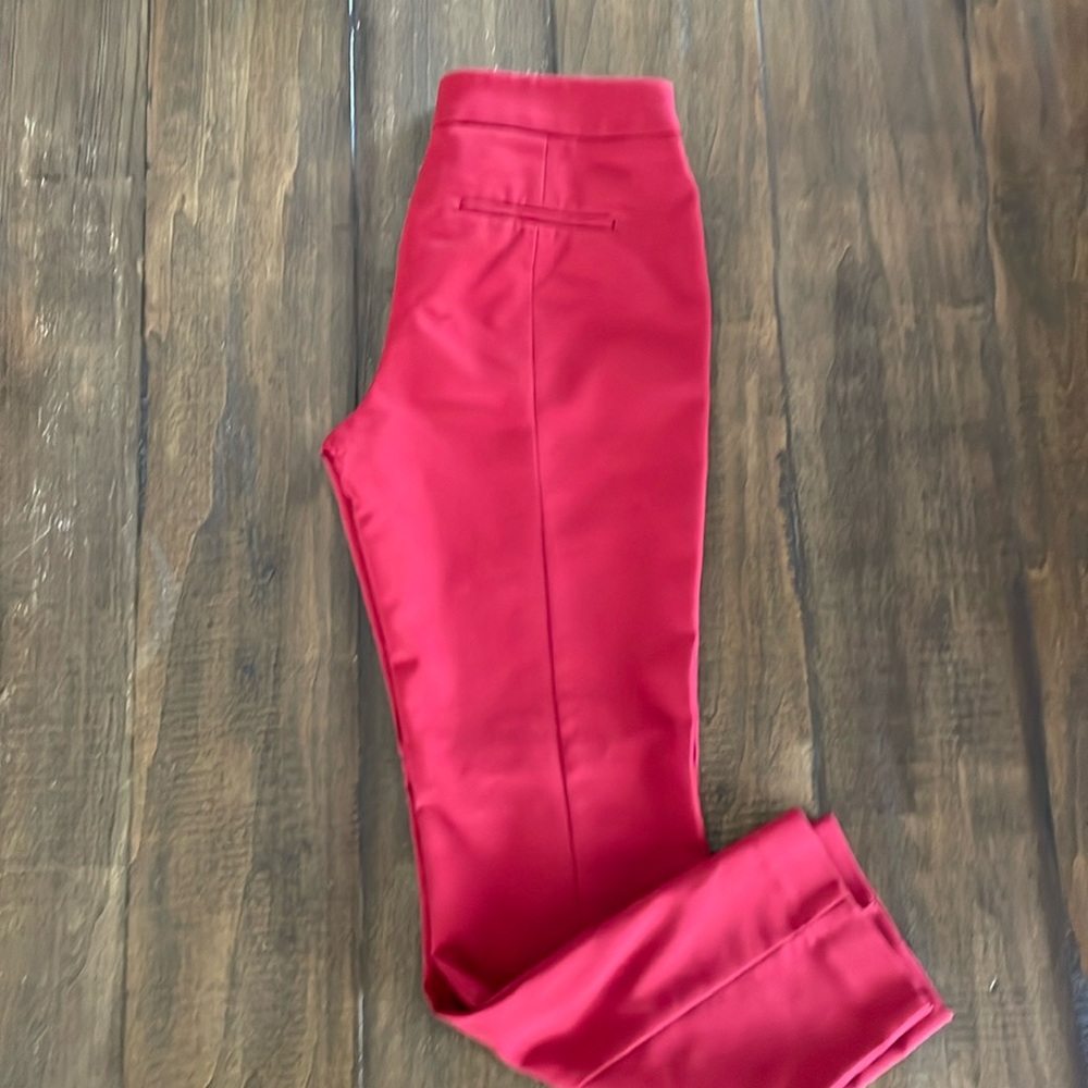 Express Columnist Ankle Low Rise 2R….Burgundy color